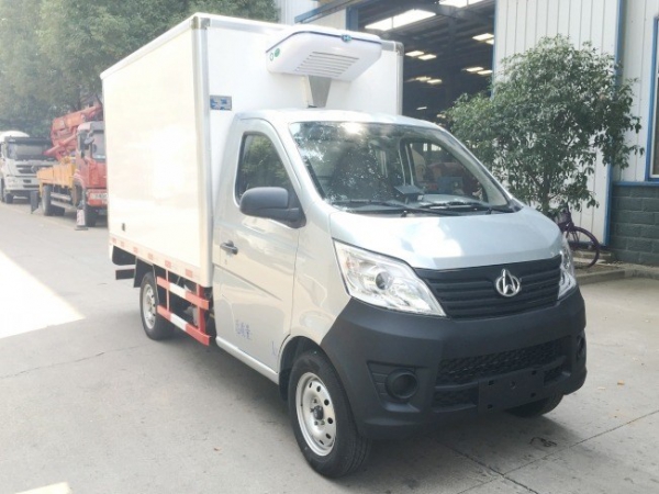（厢长2.7米）长安冷藏车