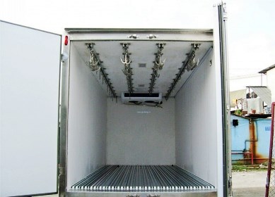 （厢长5.1米）福田奥铃一排半冷藏车