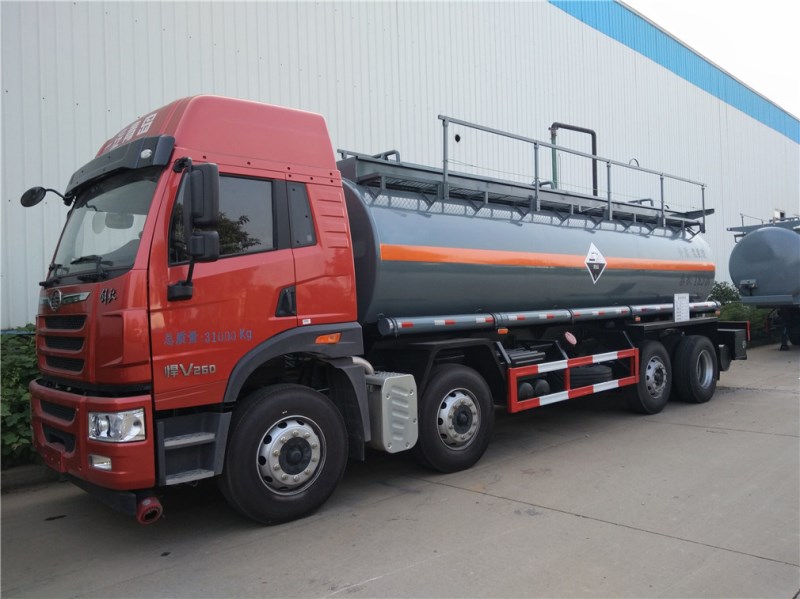 解放悍V CLW5314GFWC5腐蚀性物品罐式运输车